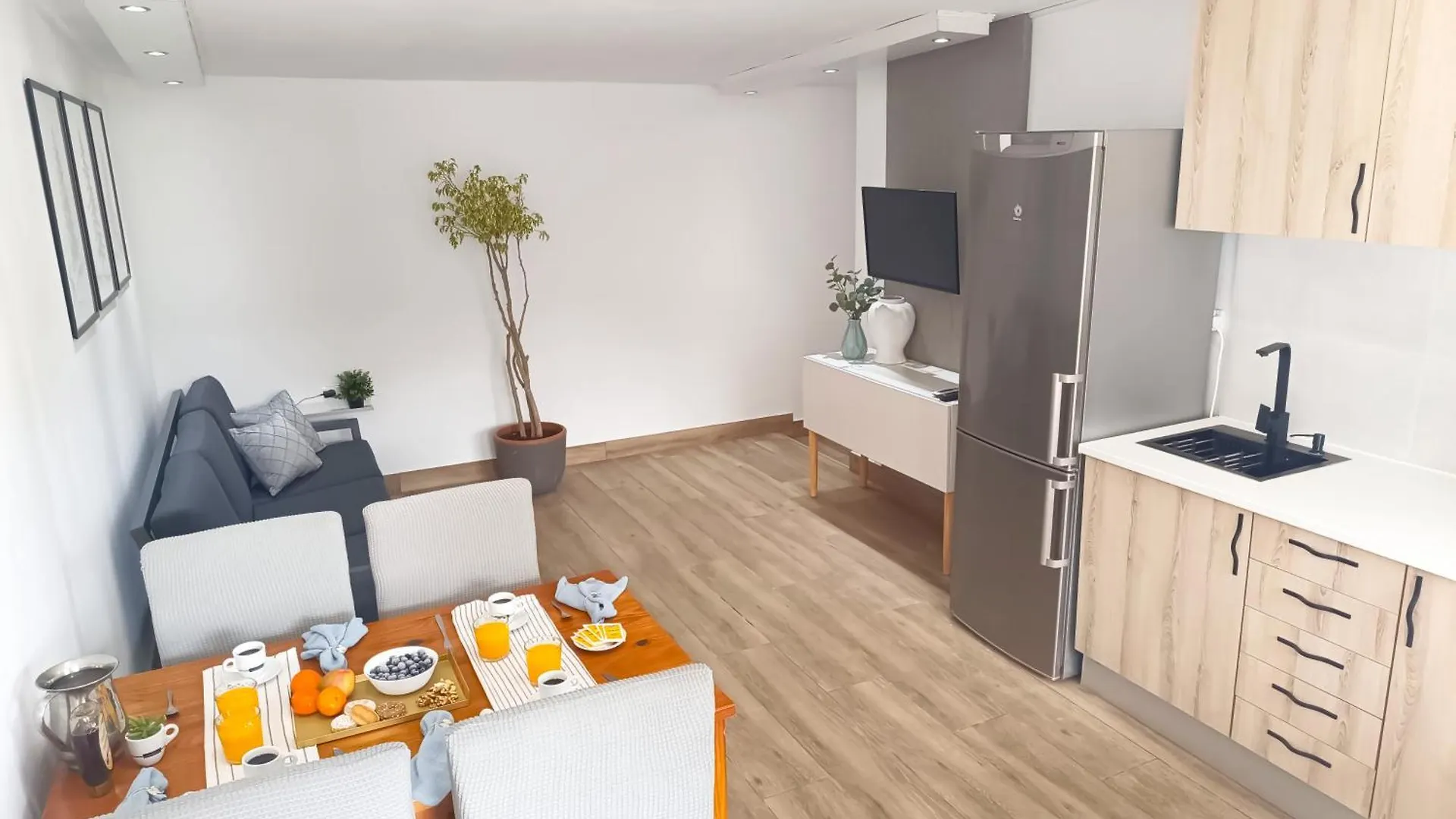 Chalet Bosque10 Piscina Privada Entre La Playa Villa Málaga Сasa de vacaciones